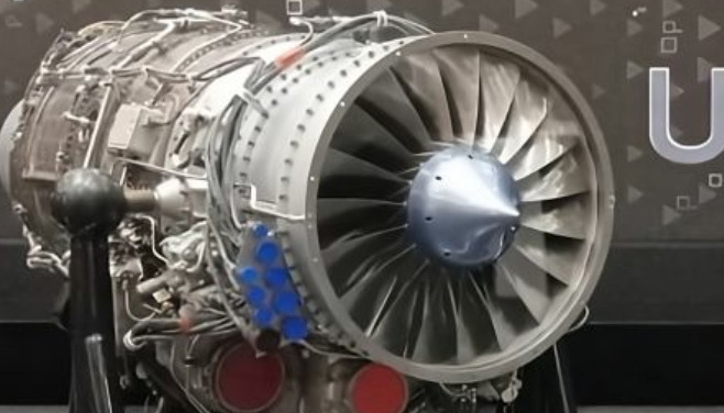 Завод «Салют» представил макет перспективного двигателя