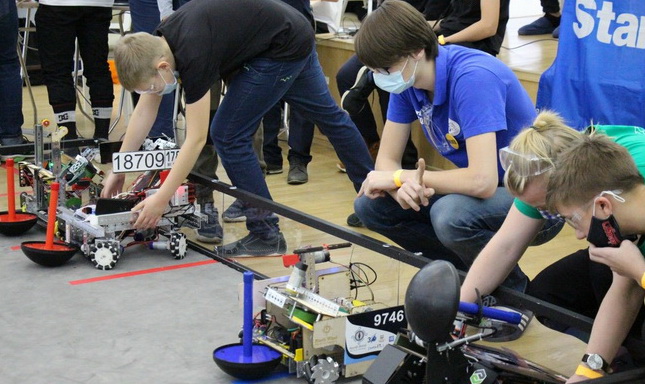 Юных инженеров ждут на соревновании по робототехнике
